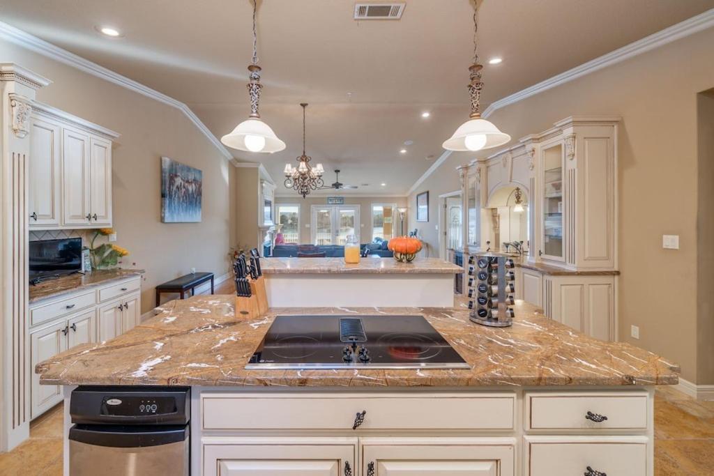 Views!! Luxury Condo W/Gourmet Kitchen, Breathtaking Views Lake Hamilton Exterior photo