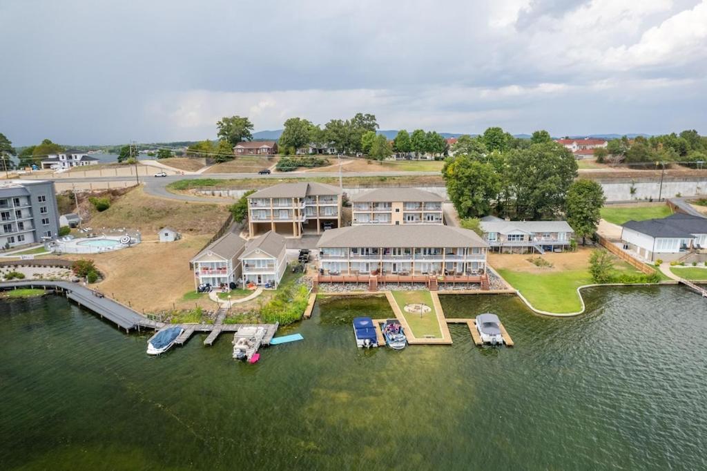 Views!! Luxury Condo W/Gourmet Kitchen, Breathtaking Views Lake Hamilton Exterior photo